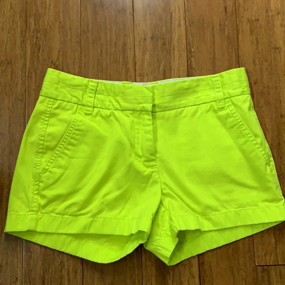JCREW 3” Chartreuse Chino Shorts sz 0 - Picture 2 of 4